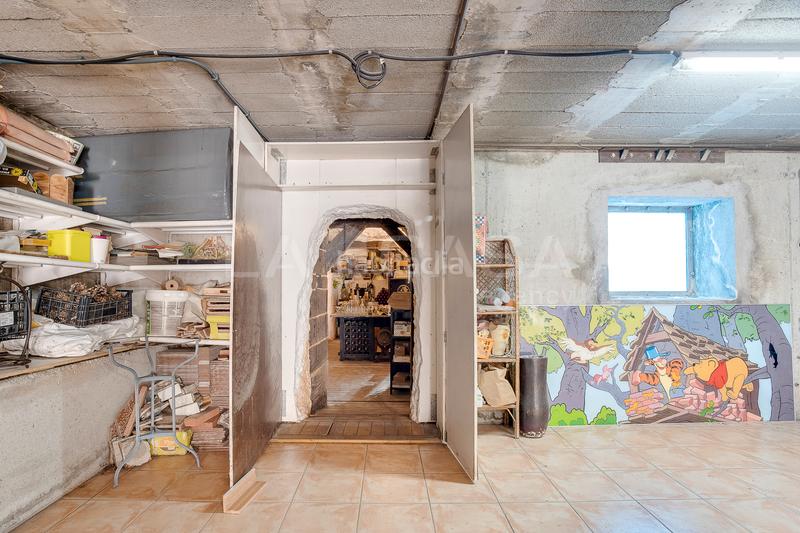 Foto ca930ac4-3f95-4551-964c-19b16652a298. House with heating parking in Font Verda Granollers