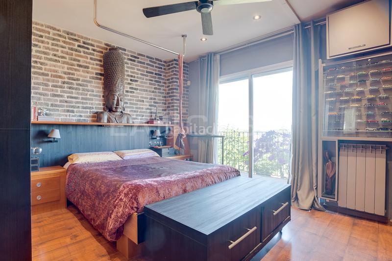 Foto cecce568-c901-40d7-9380-b8339d48aaad. House with heating parking in Font Verda Granollers