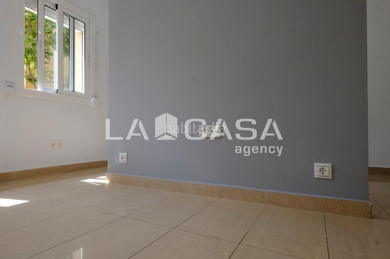 Foto e004dc1a-2196-4aae-b5a0-8753bb56cd36. Appartamento con riscaldamento in Trinitat Nova Barcelona