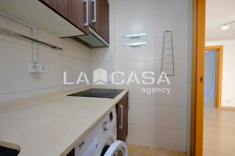 Foto 2b3f974e-3af6-4328-aac1-8d95eb51b345. Piso en Trinitat Nova Barcelona
