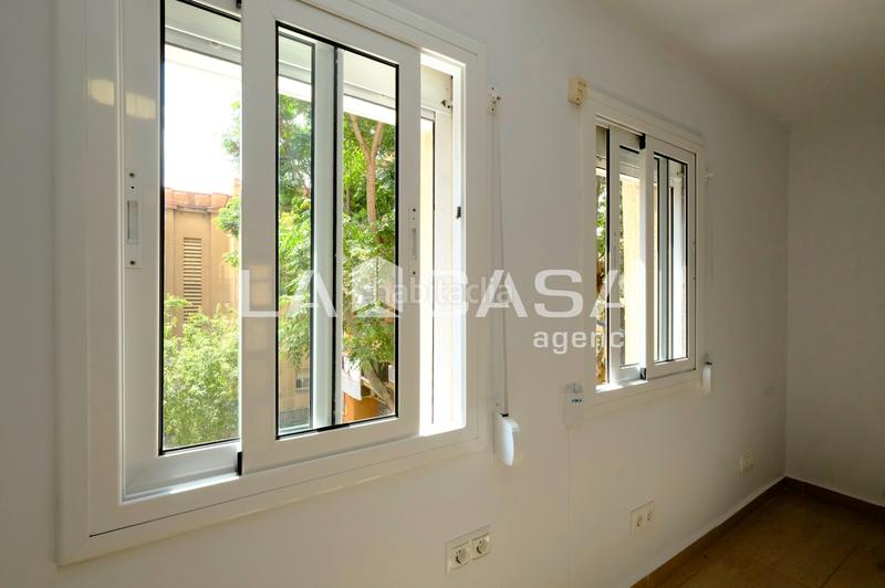 Foto 8a0957f5-12f7-42fe-9999-cff4adbe8c98. Piso en Trinitat Nova Barcelona