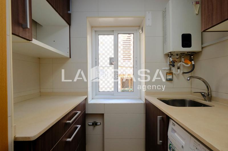 Foto d1f0f5a1-134b-475f-bdaa-560d68fa7fca. Piso en Trinitat Nova Barcelona