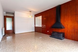Pis  Avenida electricitat
