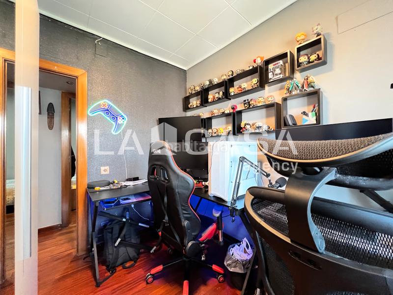 Foto 20bbe4f8-32c2-4480-aaf8-94c08be6123a. Piso en Prosperitat Barcelona