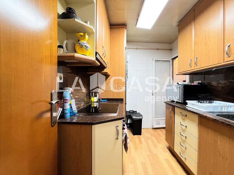 Foto 4b01b3c5-bf15-4f7e-8880-bc30036fe409. Piso en Prosperitat Barcelona