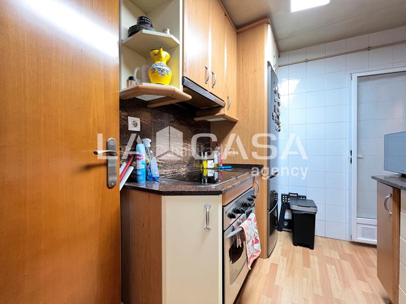 Foto 87b3f358-8fde-4906-b729-805072992fe2. Piso en Prosperitat Barcelona