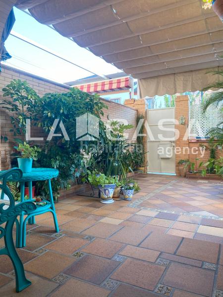 Foto 911e82e1-16b0-4607-82d6-71c7ef95efa5. Casa a schiera in Vista Azul - Consolación Dos Hermanas