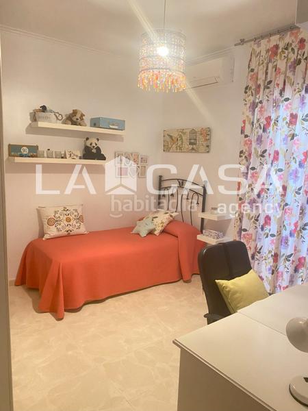 Foto fbf40620-14e7-47a8-8eed-4029b95e3b10. Casa a schiera in Vista Azul - Consolación Dos Hermanas