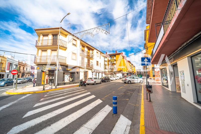 Foto ceba58bf-1b1c-4ee0-a042-514b460185fd. Casa en Centro - Doña Mercedes Dos Hermanas