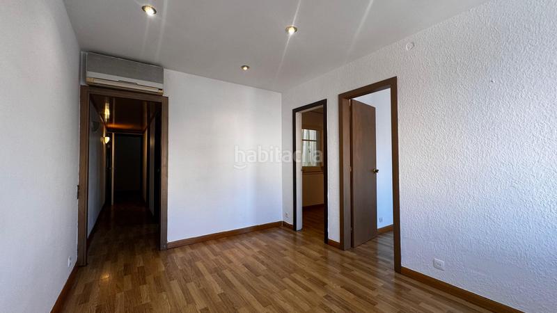 Foto 1c66a8cb-297a-48b6-a3b1-21c80870db61. Pis a El Camp de l´Arpa del Clot Barcelona