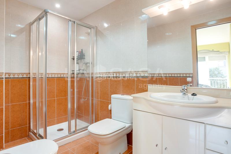 Foto e7a0d021-620e-4c71-9f45-0436916e728e. Appartement avec chauffage parking dans Fondo Santa Coloma de Gramenet