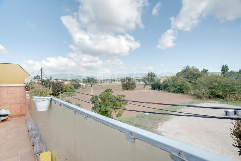 Foto 07ba2f4e-e0aa-4292-b1e4-5ba1043087aa. Maison jumelée avec parking dans Lliçà d´Amunt