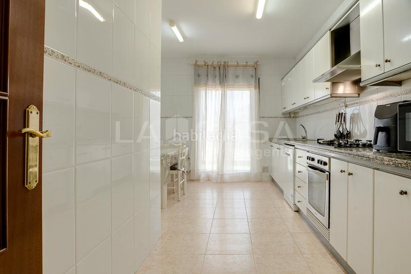 Foto 849b1432-629b-4a87-85a4-e67dfe5756f0. Maison jumelée avec parking dans Lliçà d´Amunt