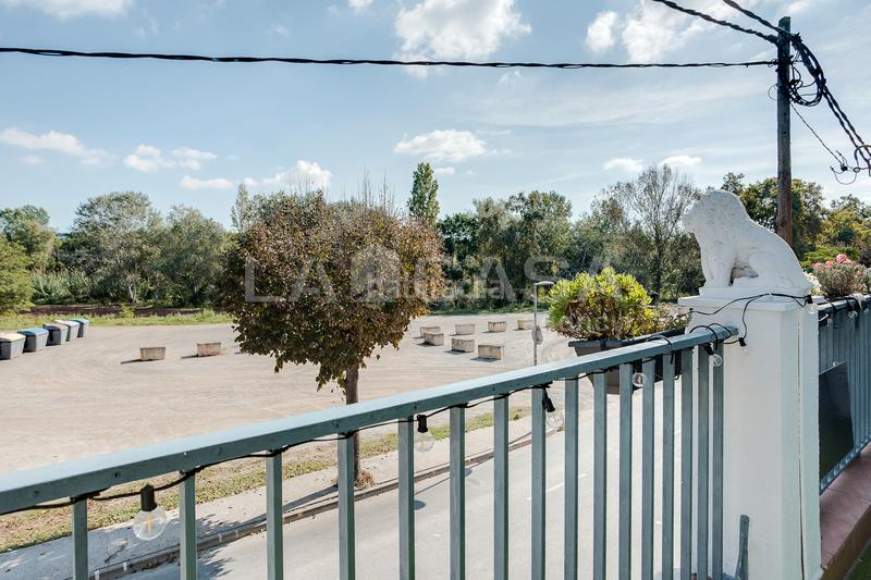 Foto 8933014a-be33-4475-adc8-e40694330abc. Maison jumelée avec parking dans Lliçà d´Amunt