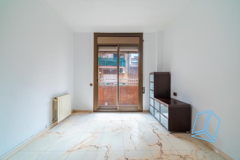 Foto ad88cbb6-88a9-4f2b-ac7b-a1ccc94f135a. Flat with heating in Centre Cornellà de Llobregat