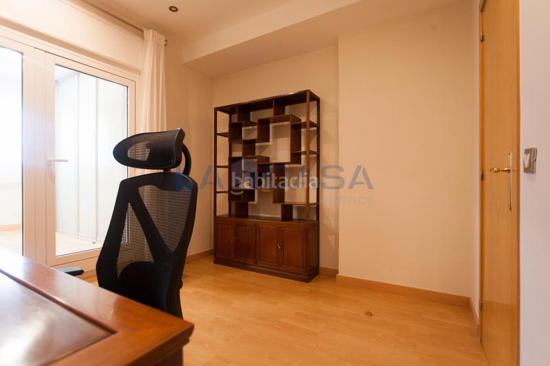 Foto a11a7a60-4142-4d7e-b928-bb4bd4c97a8e. Dachwohnung in Sagrada Família Barcelona