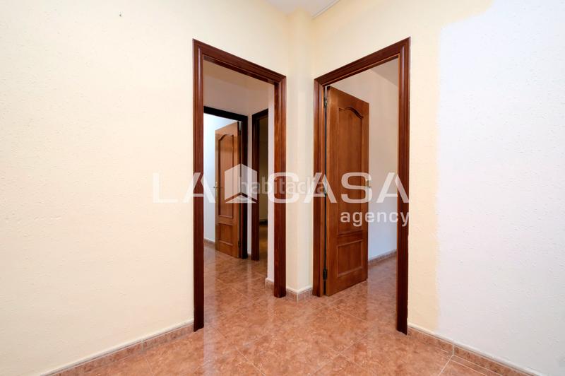 Foto ac05722d-7291-4424-8151-cadbd37de882. Pis a Turó de la Peira Barcelona