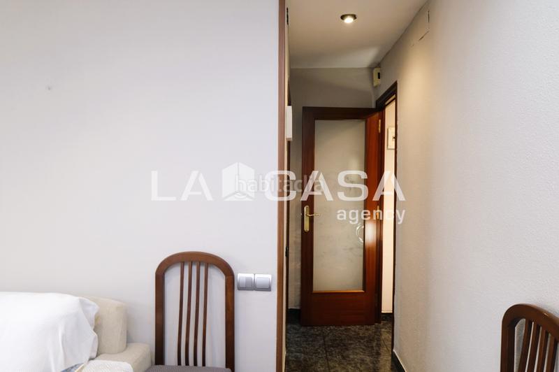 Foto 495bec3b-aac8-4bde-8326-eb55900b36f9. Piso en Trinitat Vella Barcelona