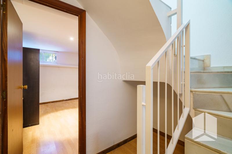 Foto 421ed110-c49f-4424-aad2-8918eb15eec5. Semi detached house with heating parking pool in La Pineda Castelldefels