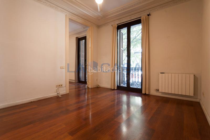 Foto 4275e726-f68e-480b-936b-a21e3e94bed8. Flat with heating in Dreta de l´Eixample Barcelona