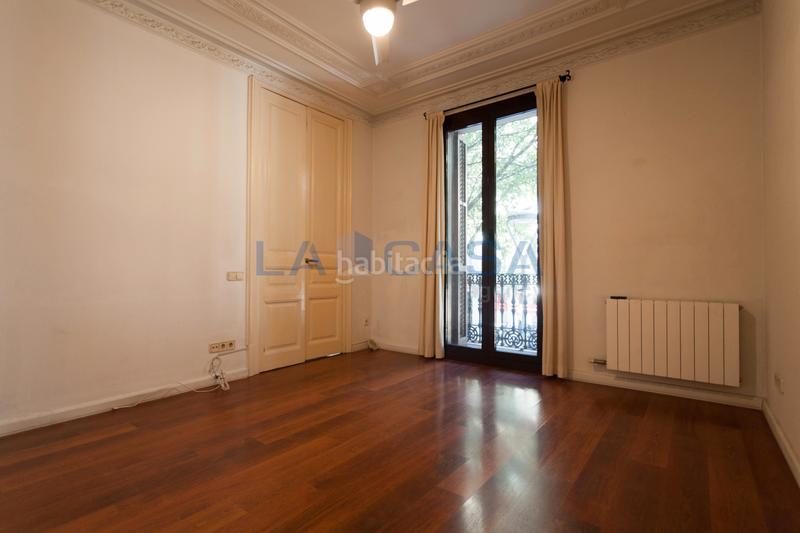 Foto 9086c7f5-b688-4b81-9f15-27c1f15337f0. Piso en Dreta de l´Eixample Barcelona