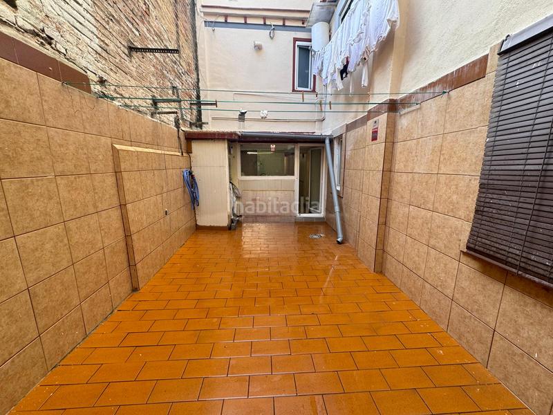 Foto d0b19f3b-f471-473d-91dc-4f24518674ad. Planta baixa a Hostafrancs Barcelona