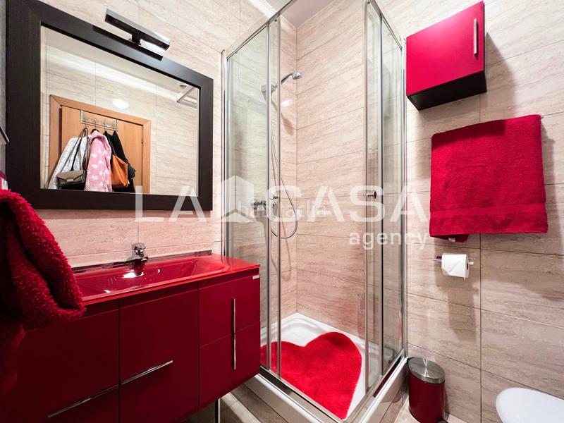 Foto aebb6123-8540-4c45-ade3-c5c7a6c242c1. Appartamento con riscaldamento in La Salut Badalona