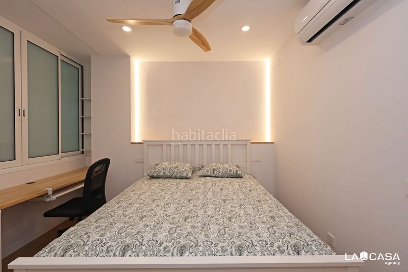 Foto 1fafe195-44a6-4ae8-a332-dcce33512afb. Pis amb aparcament a El Poble Sec - Parc de Montjuïc Barcelona