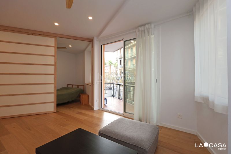 Foto 37bc26b0-7aae-4093-ad63-b0b1b95fef7e. Pis amb aparcament a El Poble Sec - Parc de Montjuïc Barcelona