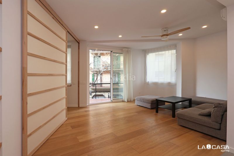 Foto 38fcd7b9-cd70-4927-943a-d210a01f78d6. Pis amb aparcament a El Poble Sec - Parc de Montjuïc Barcelona