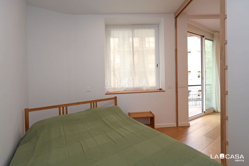 Foto 4b244cf6-6f47-446e-9cb9-4ccc5d73c1c8. Pis amb aparcament a El Poble Sec - Parc de Montjuïc Barcelona