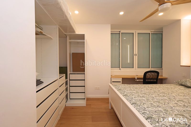 Foto 7a460e28-c481-4ac1-8503-7c21e055d2df. Pis amb aparcament a El Poble Sec - Parc de Montjuïc Barcelona