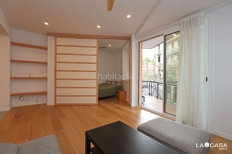 Foto e4f483fc-e072-4f44-824e-111fb91bf5b4. Pis amb aparcament a El Poble Sec - Parc de Montjuïc Barcelona