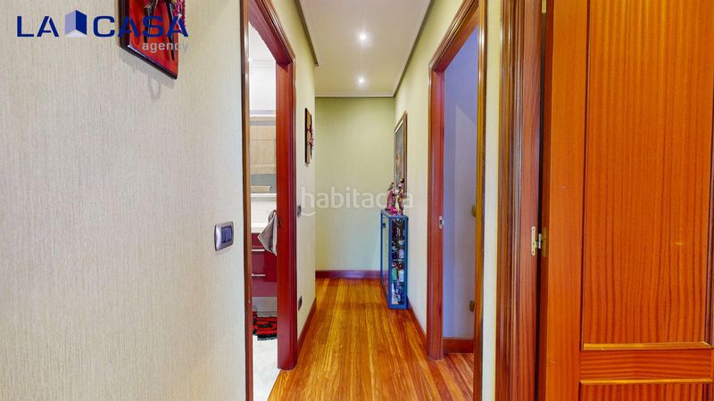Foto f83649e9-c5f2-4eda-bb53-b1b375a70a1f. Piso en San Pedro de Deusto - La Ribera Bilbao