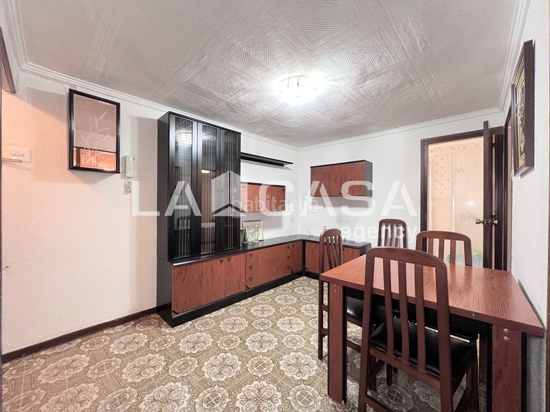 Foto a8c56f54-7b34-45a1-a7ef-c3737c1d29ba. Pis amb calefacció a Bufalà Badalona