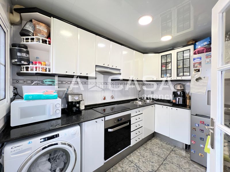 Foto 28c10636-41e4-46f9-b747-14611345a480. Àtic a Prosperitat Barcelona