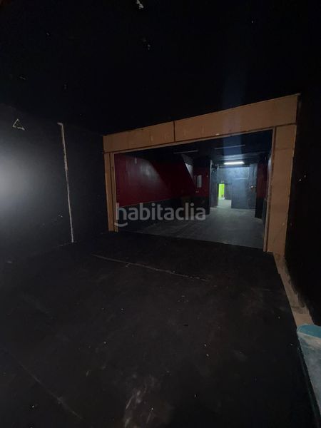 Foto 09d1b160-58fc-4b8a-b8b1-a25df7959d4b. Local comercial a Hostafrancs Barcelona