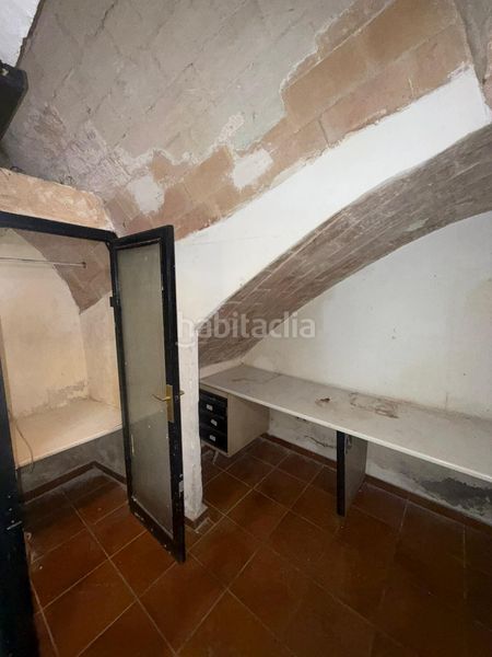 Foto 4f83aaf7-c4fe-40f6-a240-6f3510d49e15. Local comercial a Hostafrancs Barcelona