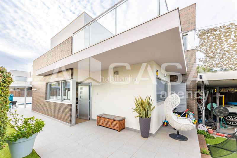 Foto 18d2d041-a2e1-4aef-b255-e4d38e528a83. Casa aparellada amb calefacció aparcament a Olimar-Carambolo-Atalaya de Levante Chiva