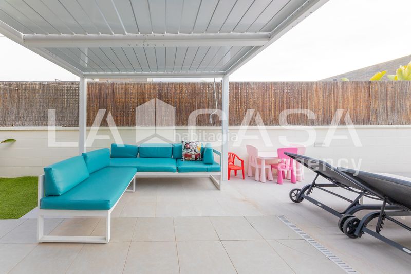 Foto 80b3ff29-22a1-4f14-a104-365128de1ed7. Casa aparellada amb calefacció aparcament a Olimar-Carambolo-Atalaya de Levante Chiva