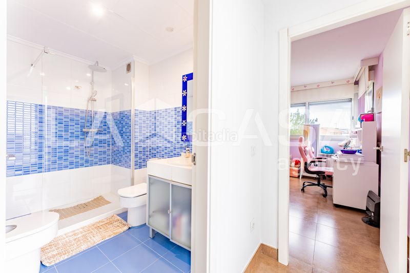 Foto 8962d3e7-fb86-42b9-8e67-a29fd1207b0b. Casa aparellada amb calefacció aparcament a Olimar-Carambolo-Atalaya de Levante Chiva