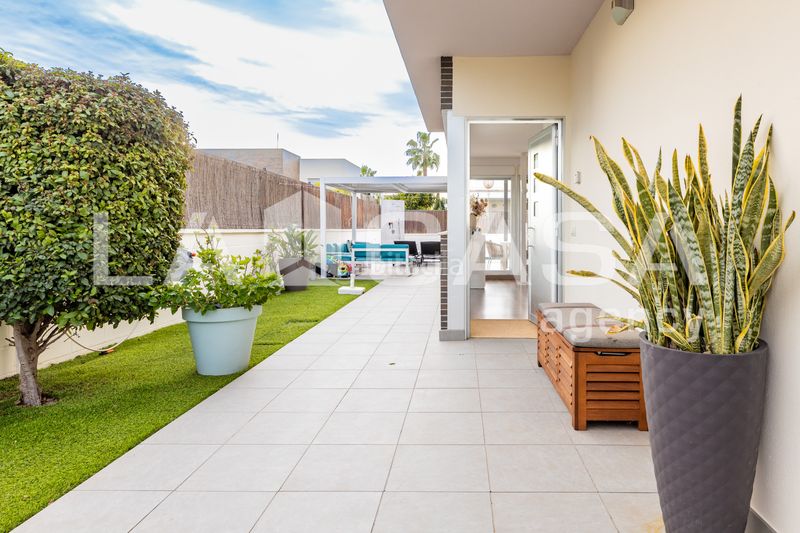 Foto 8e398e61-4935-4248-a934-0d83f5ec629f. Casa aparellada amb calefacció aparcament a Olimar-Carambolo-Atalaya de Levante Chiva