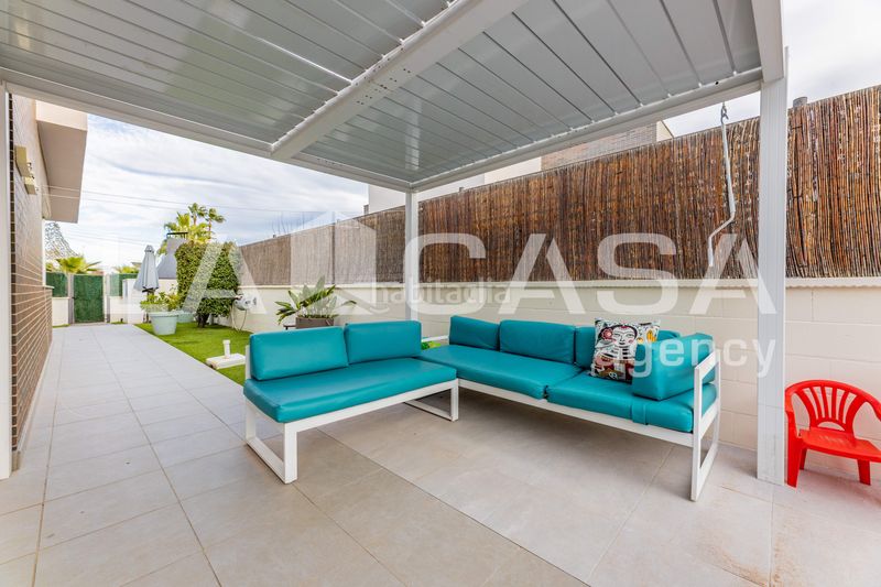 Foto a274c6d3-875c-4501-bb34-fb20943624c1. Casa aparellada amb calefacció aparcament a Olimar-Carambolo-Atalaya de Levante Chiva