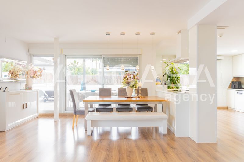 Foto bbbf22a1-8535-457a-b6e9-e5fcc2b8c9d6. Casa aparellada amb calefacció aparcament a Olimar-Carambolo-Atalaya de Levante Chiva