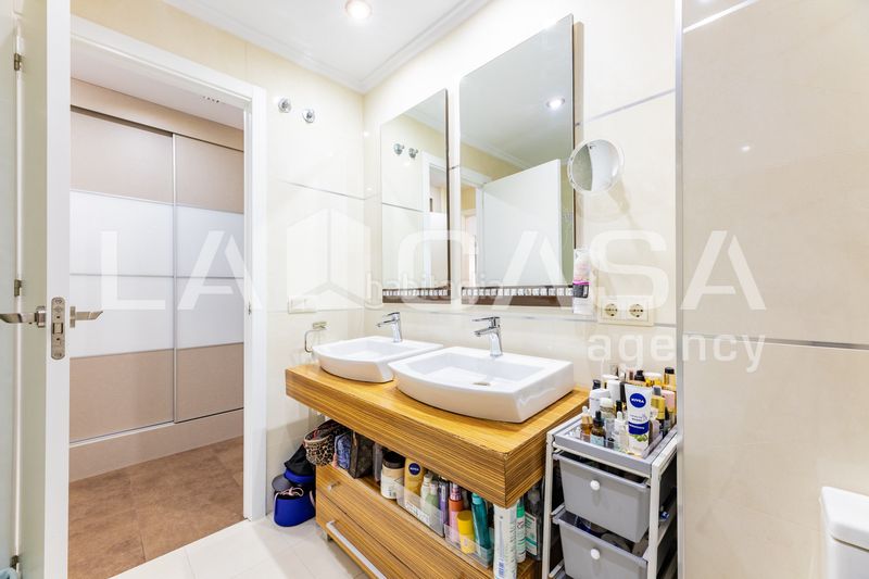 Foto d2fa293a-b755-46b2-80a6-378f835465bd. Casa aparellada amb calefacció aparcament a Olimar-Carambolo-Atalaya de Levante Chiva