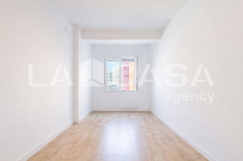 Foto 19a11cf2-d872-4ed0-b90f-01b537b45bf0. Piso en L´Illa Perduda Valencia