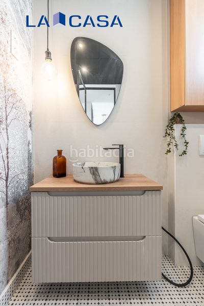 Foto c1ddb383-08be-4984-8f7c-33304fcbd5df. Piso en Palos de Moguer Madrid