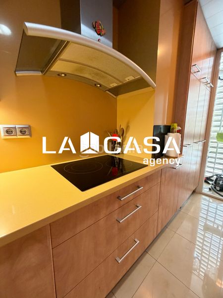 Foto 10f68c90-ebe5-4fa6-8a3c-f9486b37d4ee. Pis amb calefacció a Montigalà Badalona