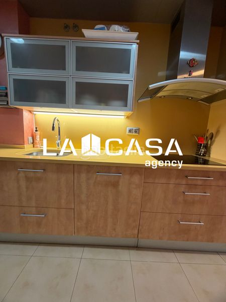 Foto 37006844-9059-4d52-9bbf-9008a1c5d67b. Pis amb calefacció a Montigalà Badalona