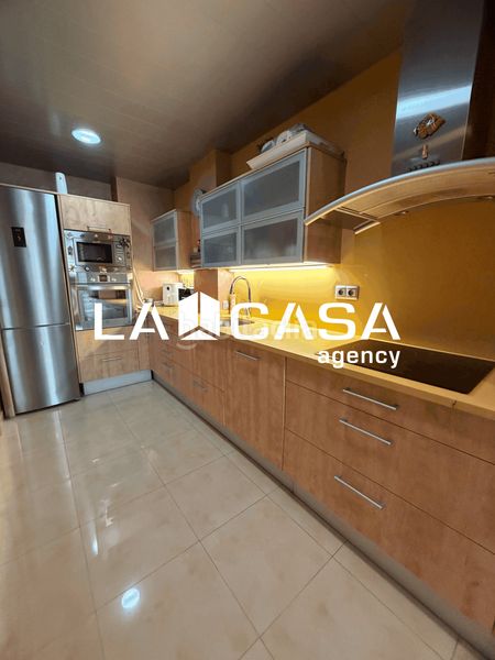 Foto 4261fae9-c37a-4934-ac77-a77bc7696b3d. Pis amb calefacció a Montigalà Badalona